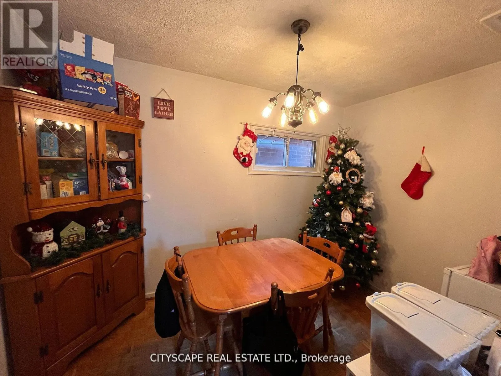244 ROSETHORN AVENUE
