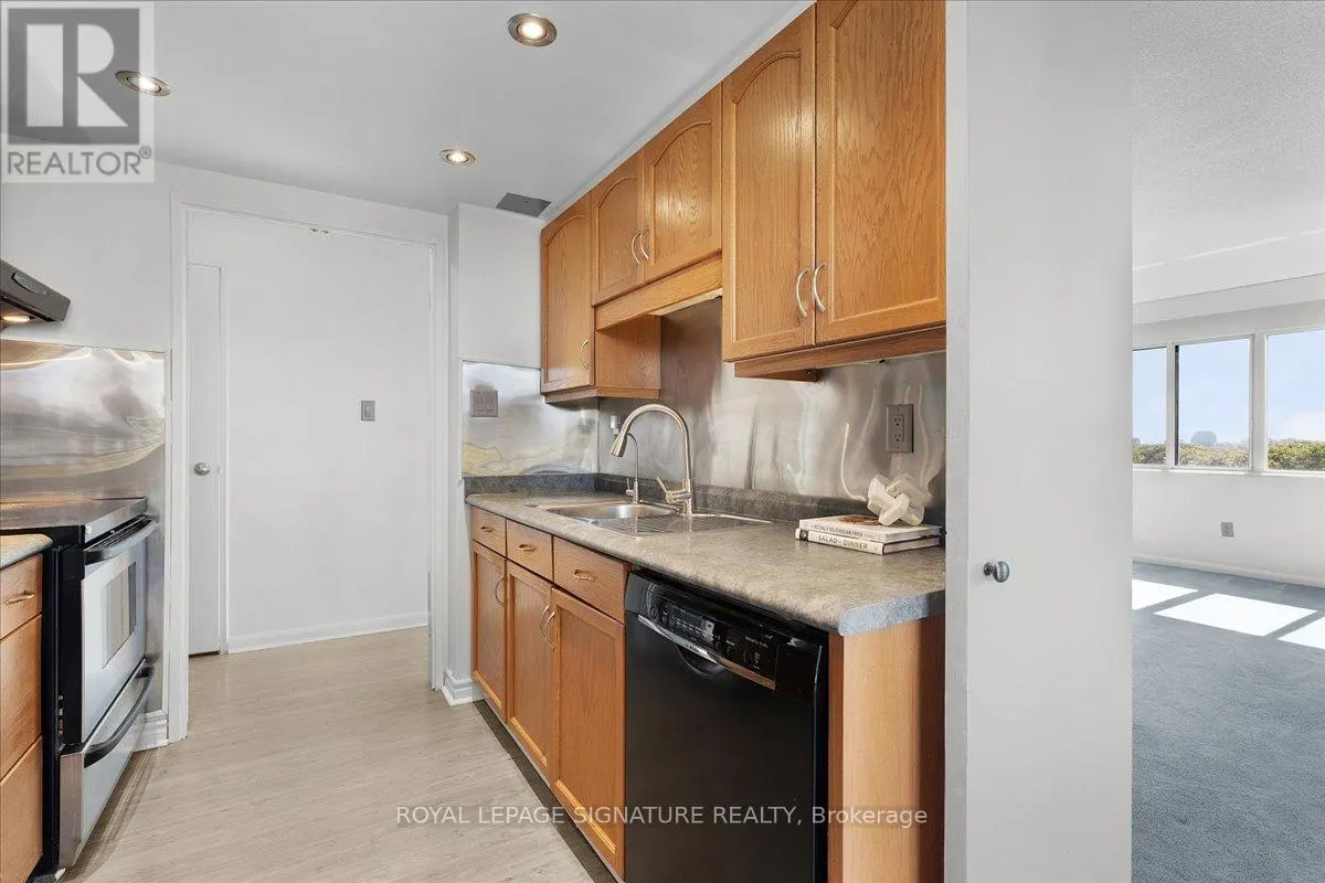 601 - 1320 MISSISSAUGA VALLEY BOULEVARD