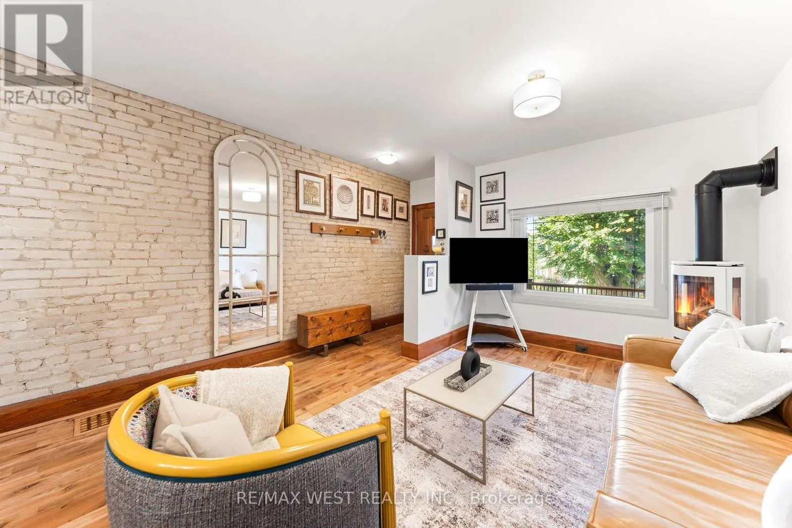 365 INDIAN GROVE