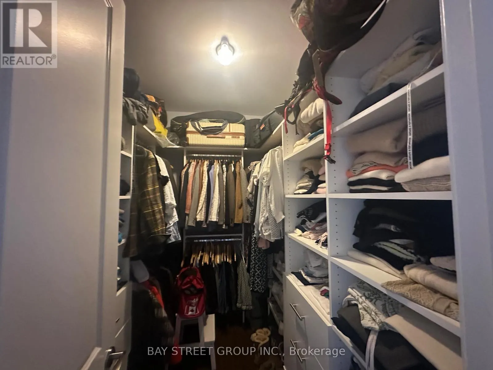 128 THOMPSON AVENUE