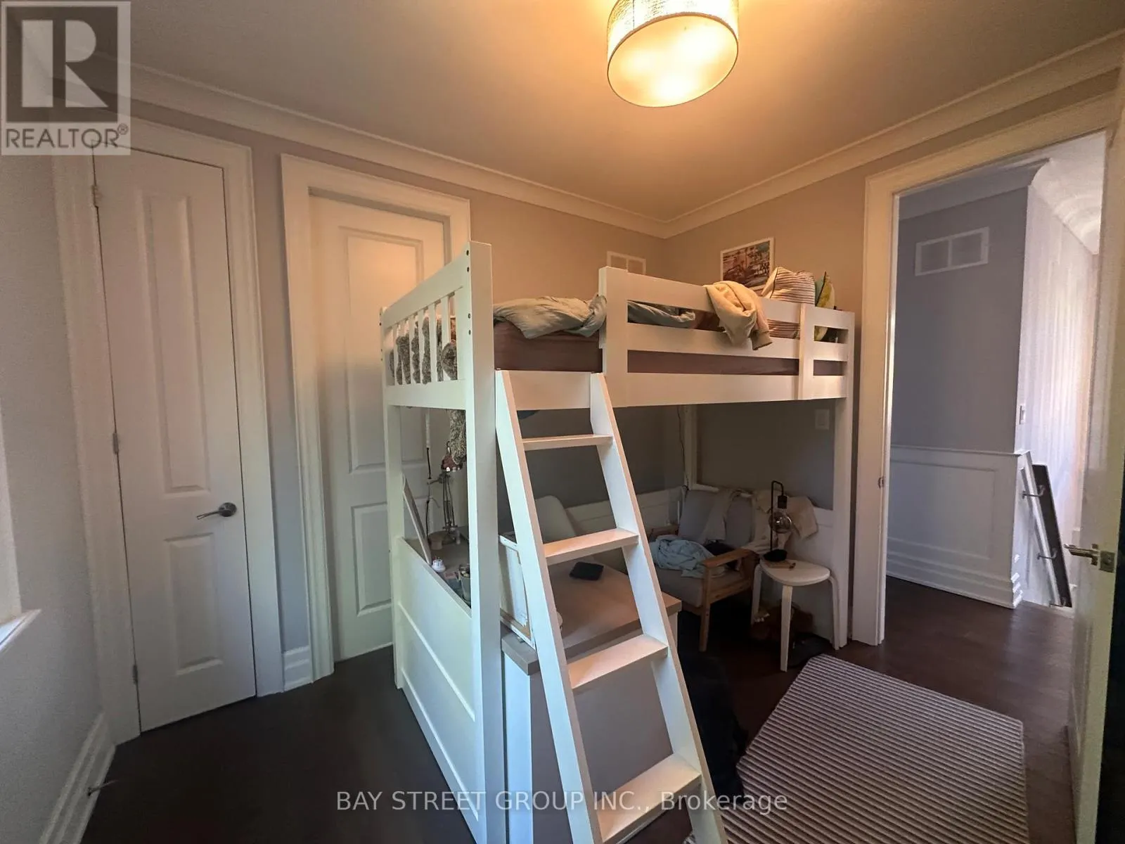128 THOMPSON AVENUE