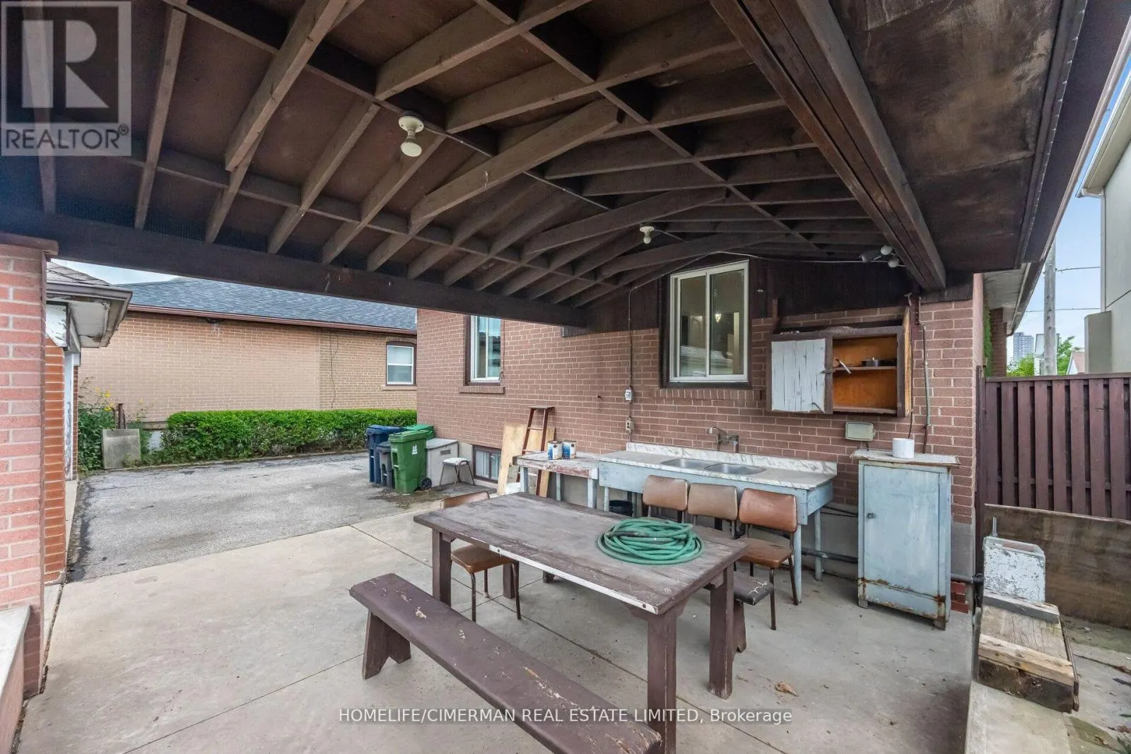 44 PLEWES ROAD