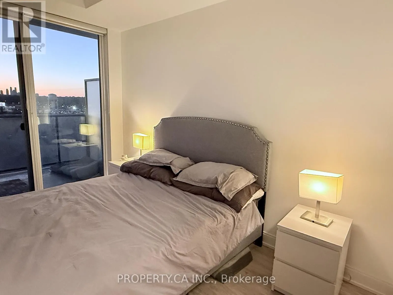 1110 - 70 ANNIE CRAIG DRIVE