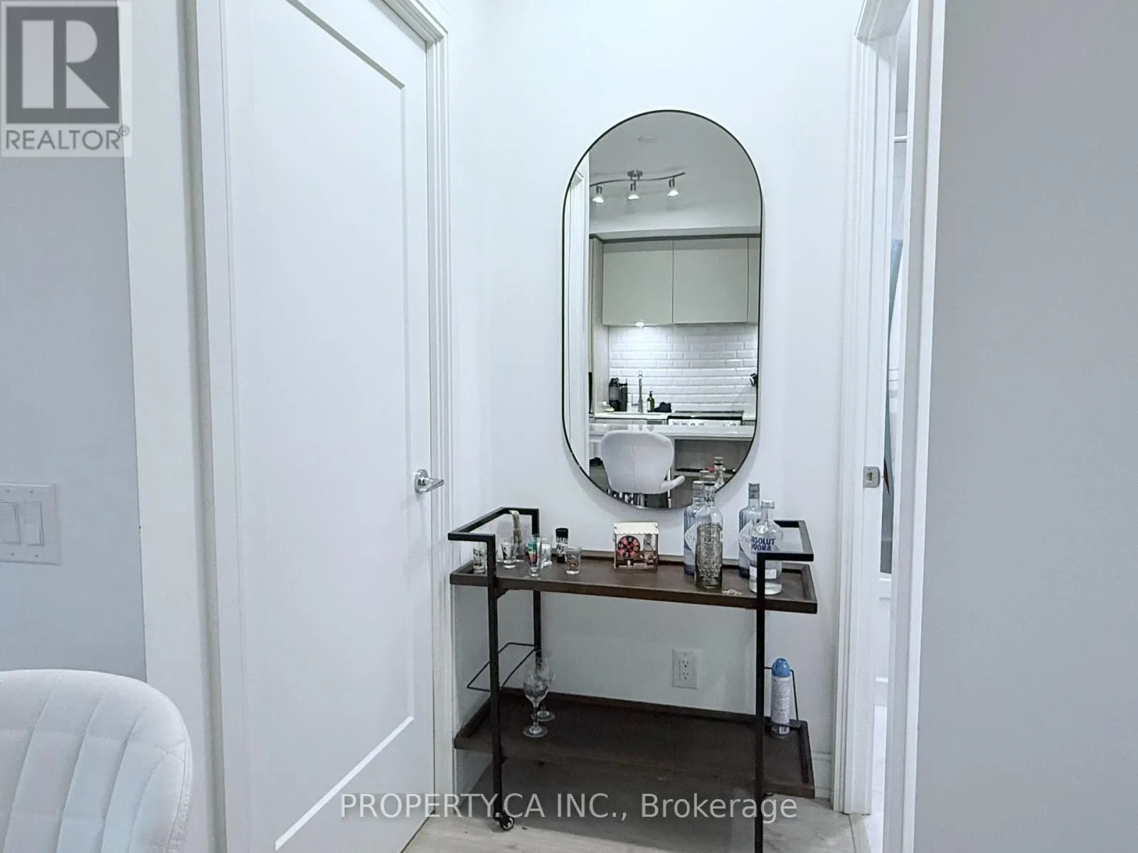 1110 - 70 ANNIE CRAIG DRIVE