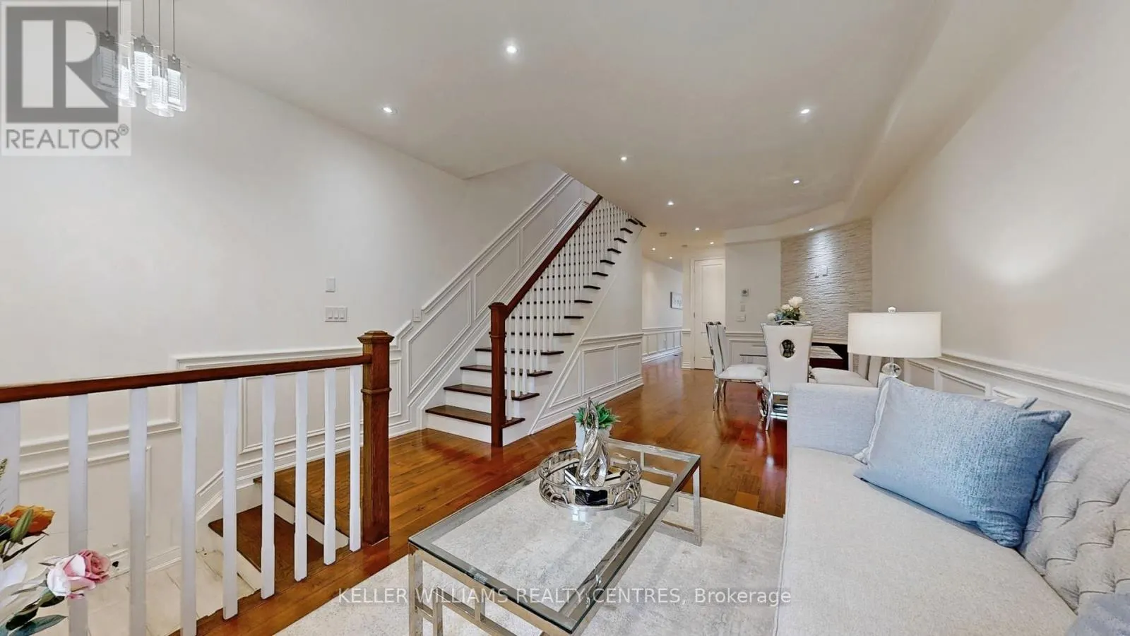 272 B BOON AVENUE