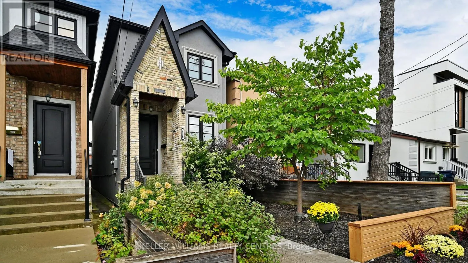 272 B BOON AVENUE