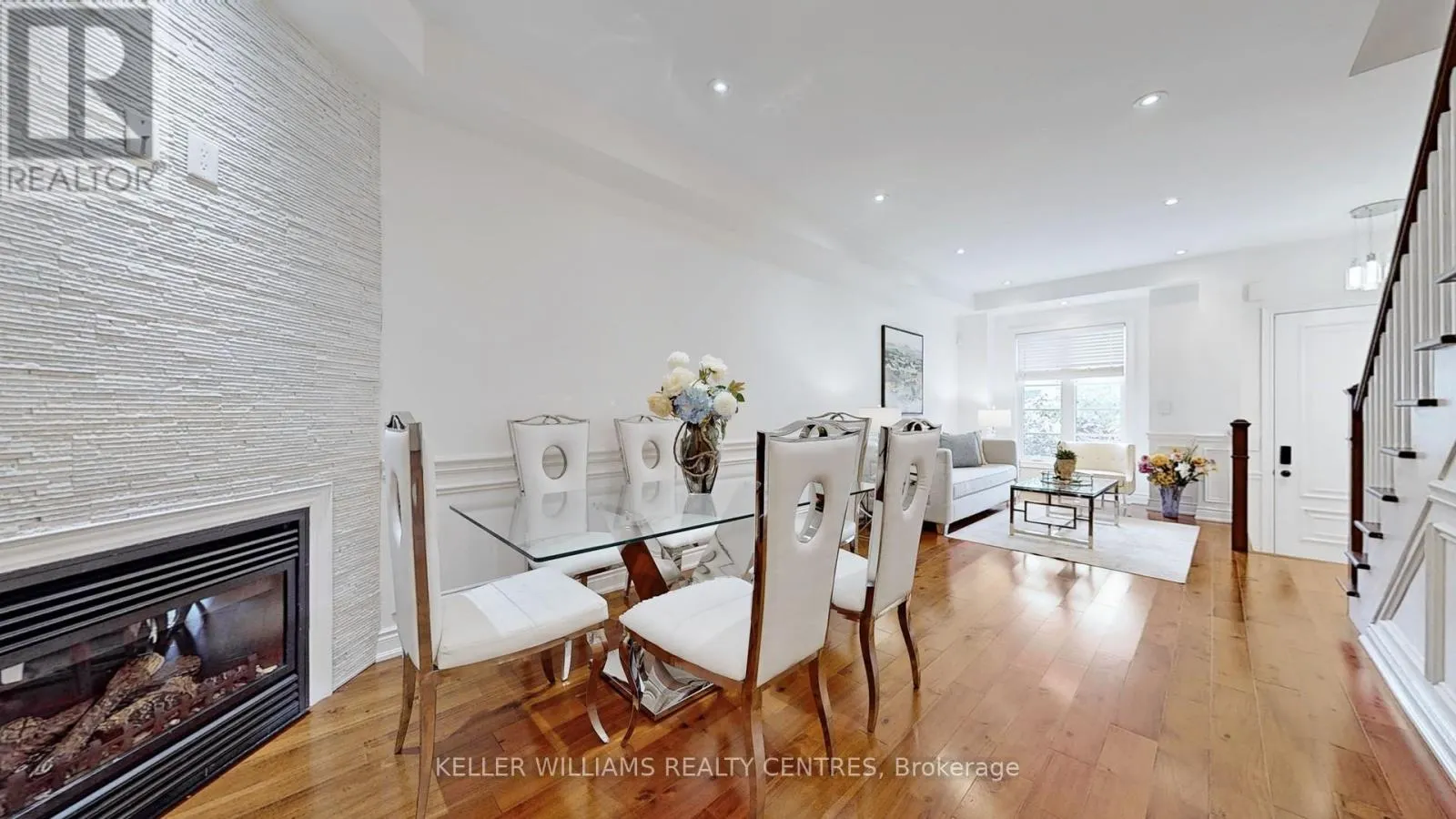 272 B BOON AVENUE