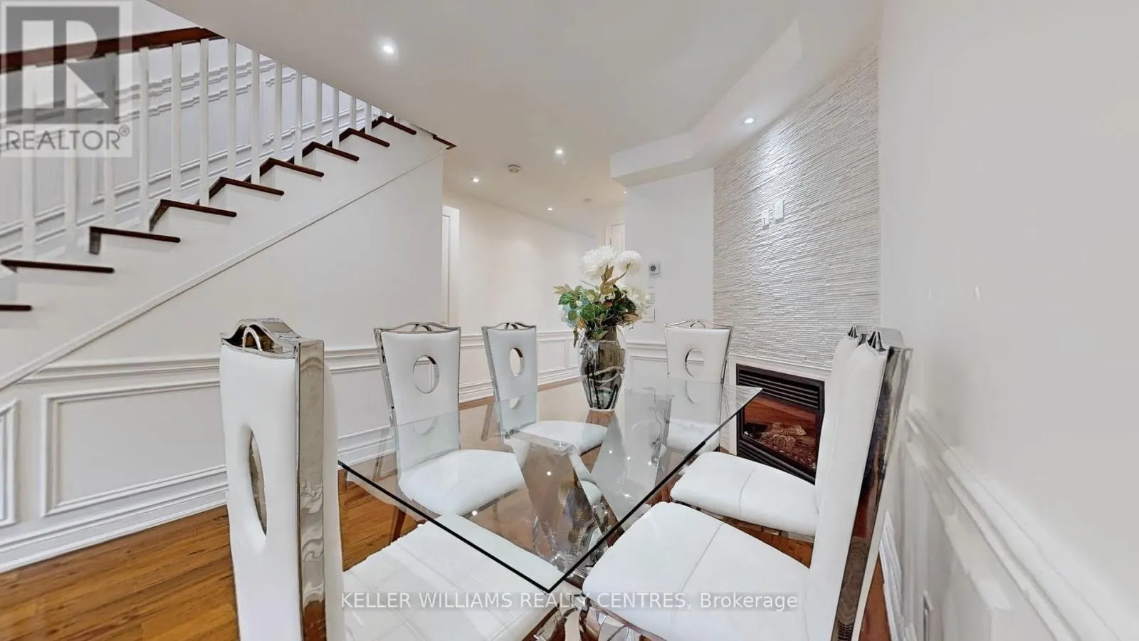 272 B BOON AVENUE