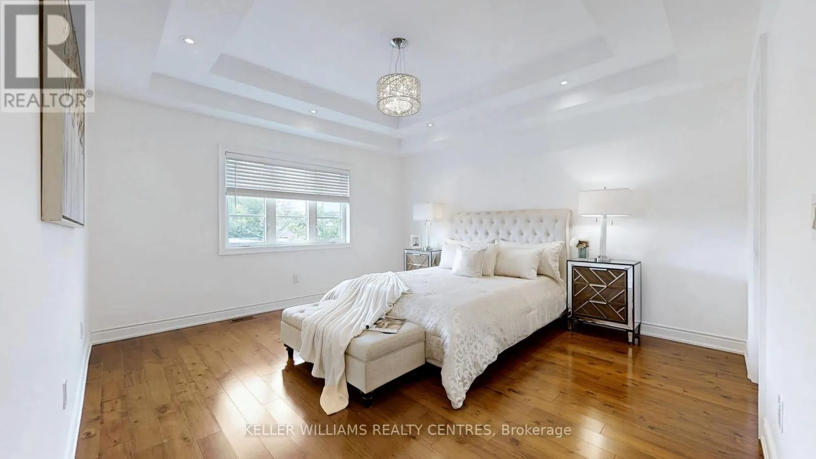 272 B BOON AVENUE