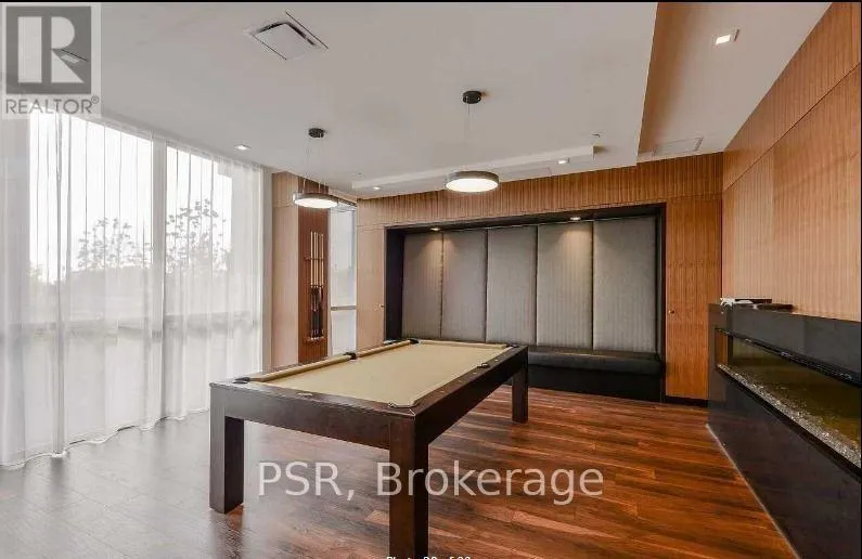 812 - 17 ZORRA STREET