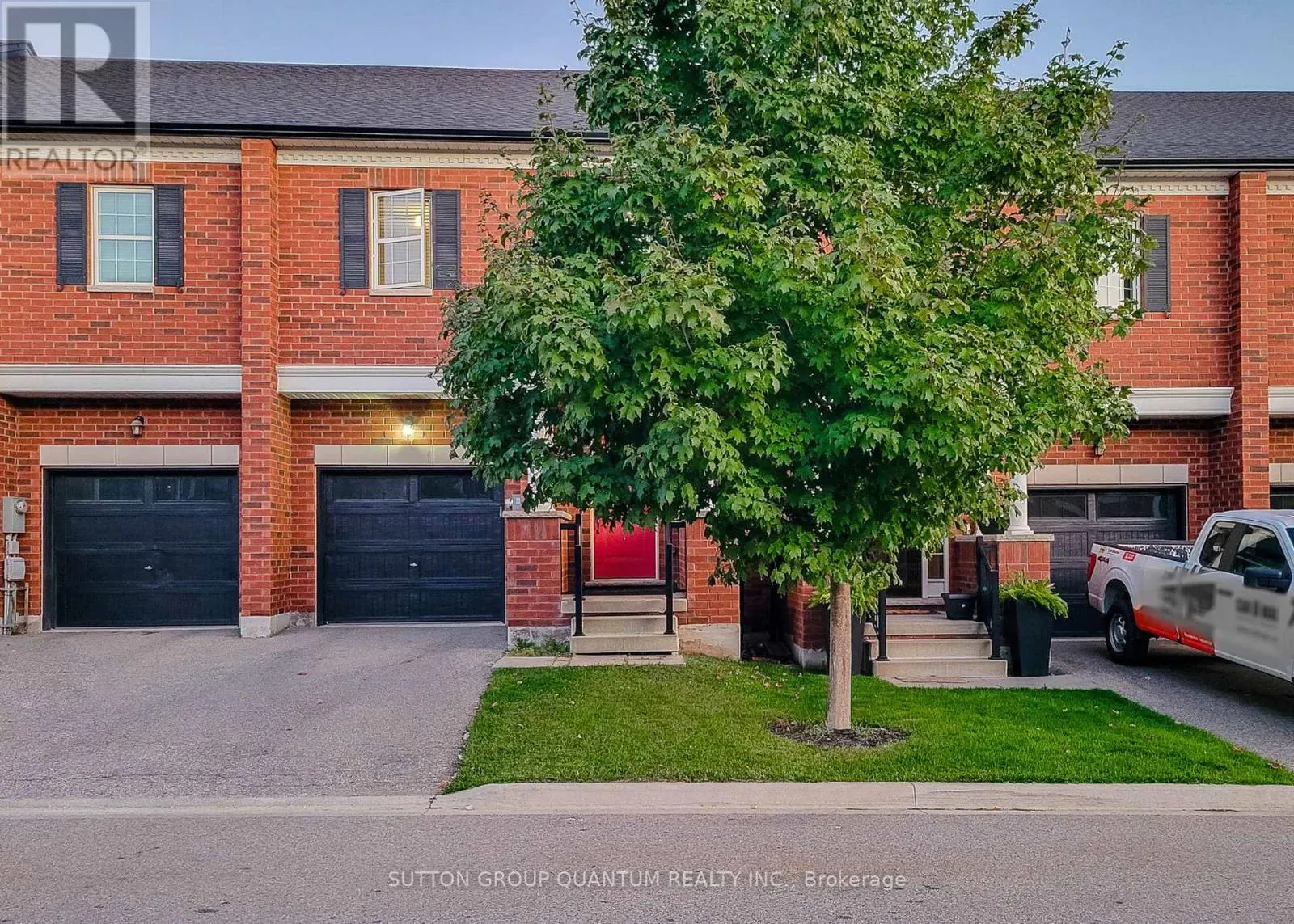 793 BANKS CRESCENT