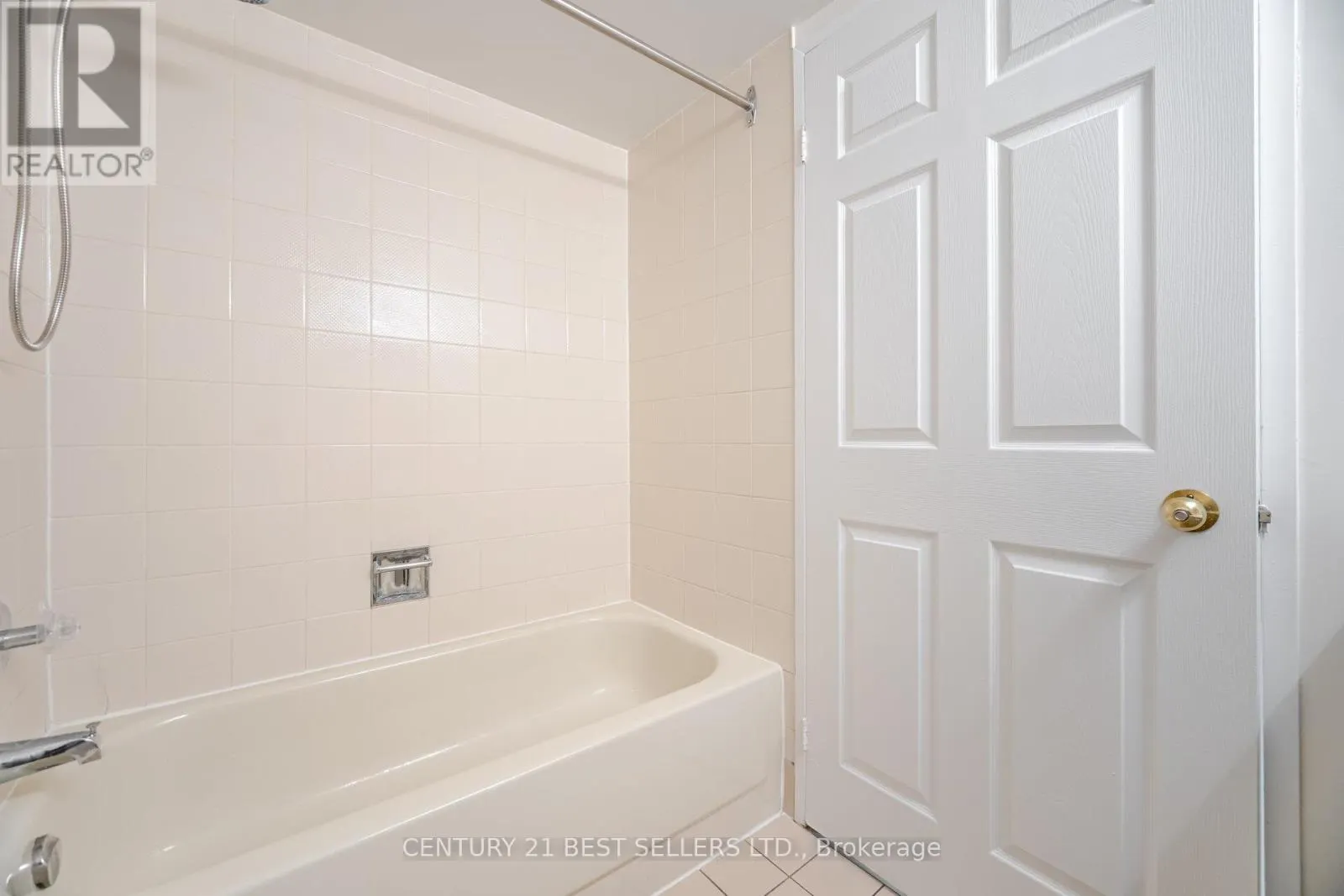 1704 - 325 WEBB DRIVE