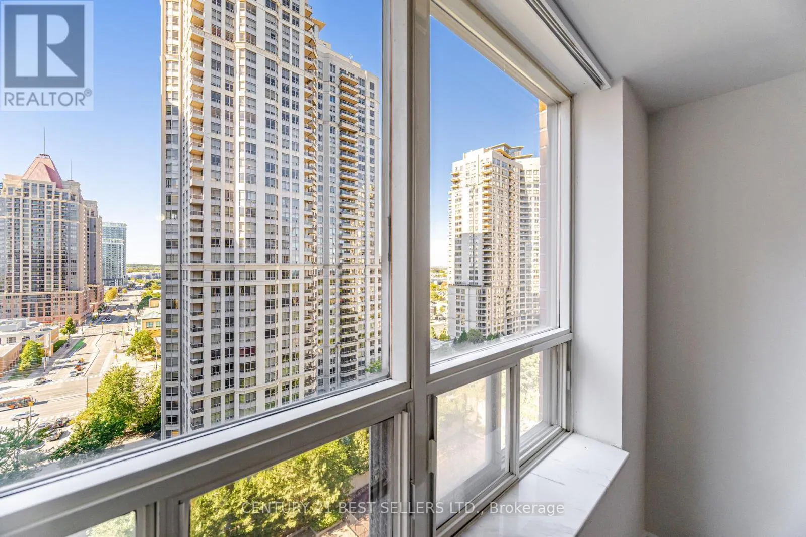 1704 - 325 WEBB DRIVE