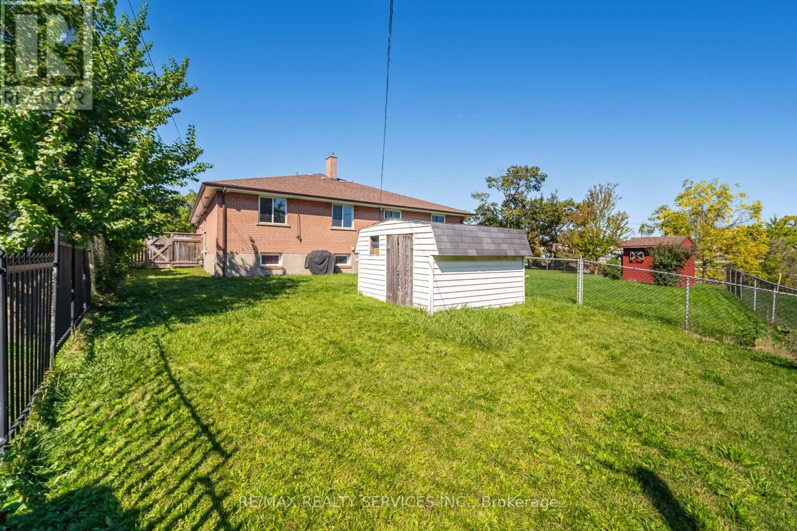 61 AVONDALE BOULEVARD