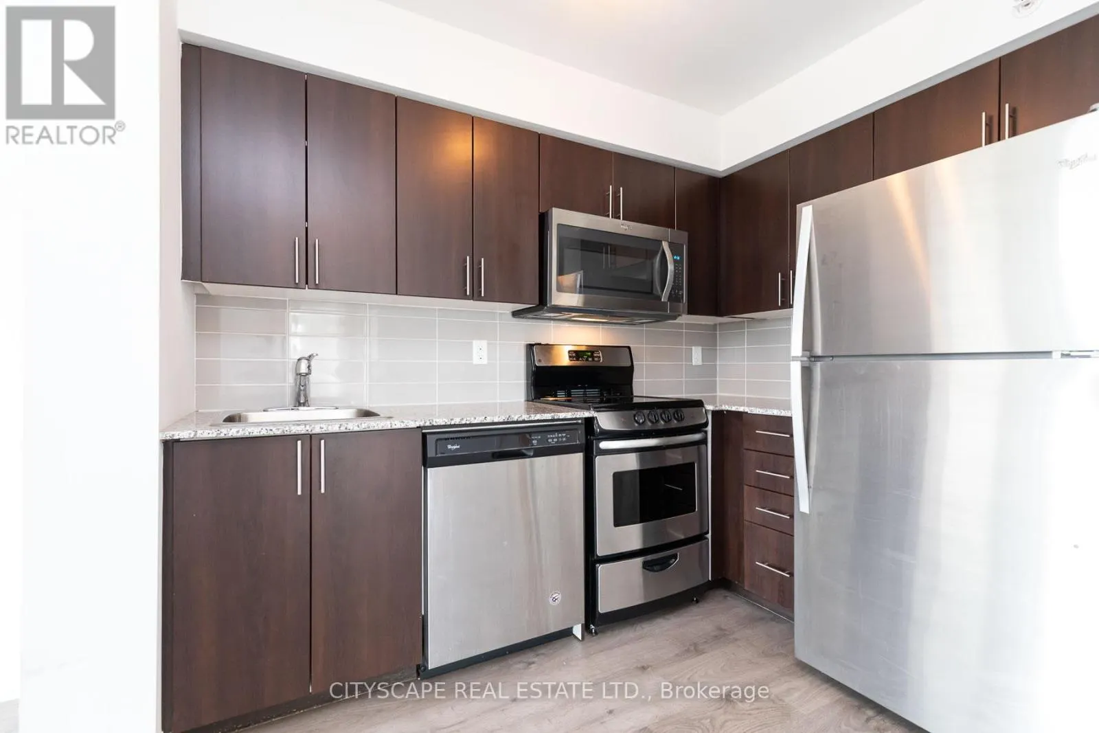 1604 - 1420 DUPONT STREET