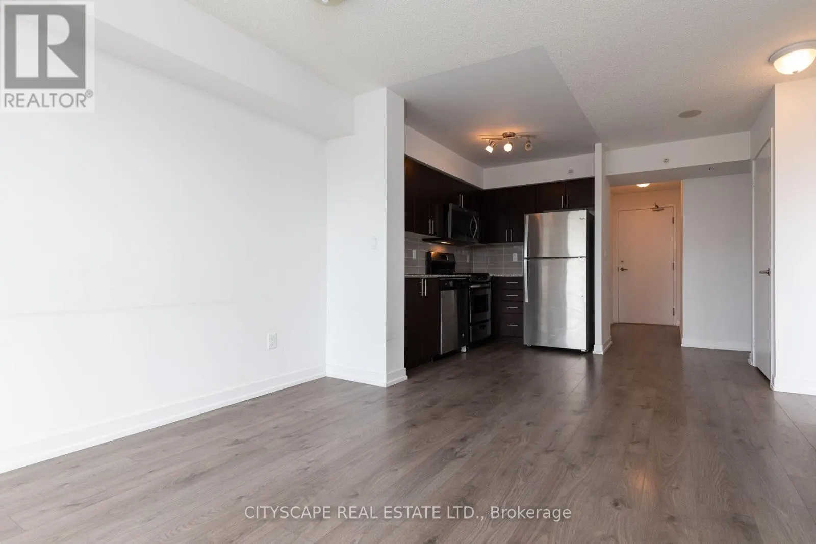 1604 - 1420 DUPONT STREET