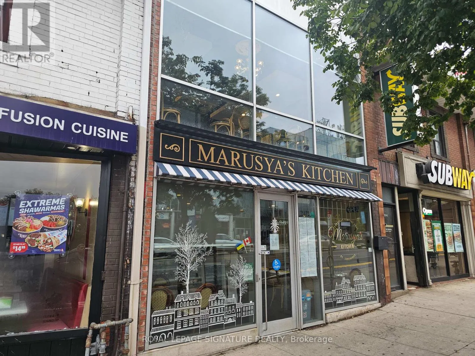 2432 BLOOR STREET W