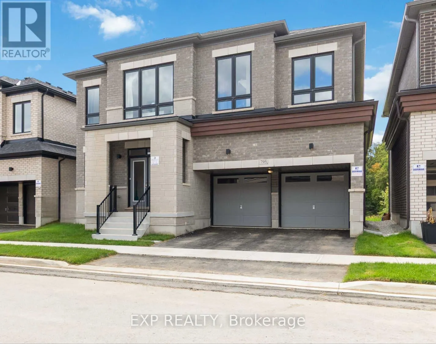 795 APPLE TERRACE