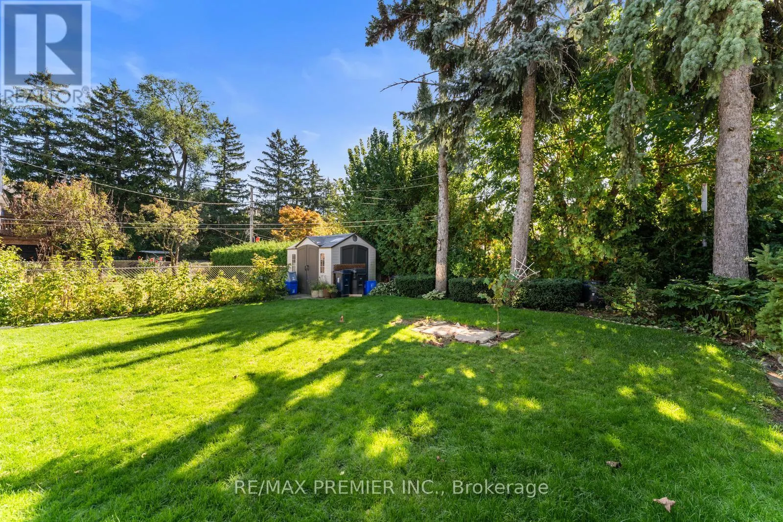 219 LA ROSE AVENUE