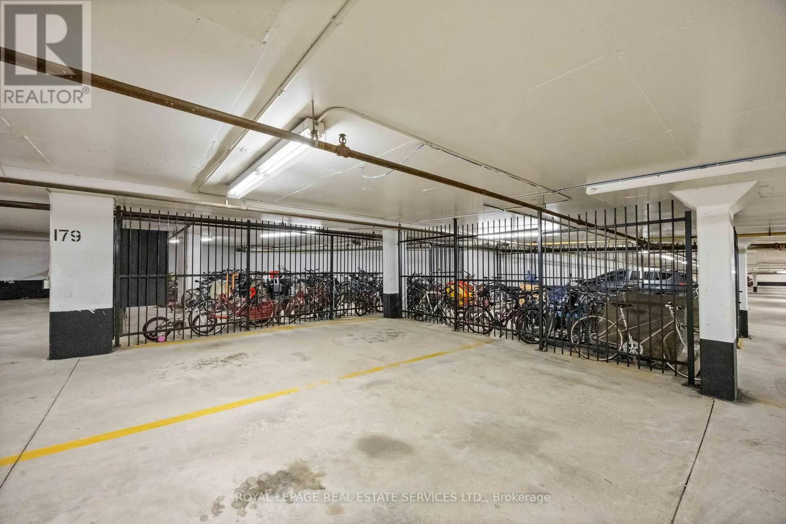 1410 - 3845 LAKESHORE BOULEVARD W