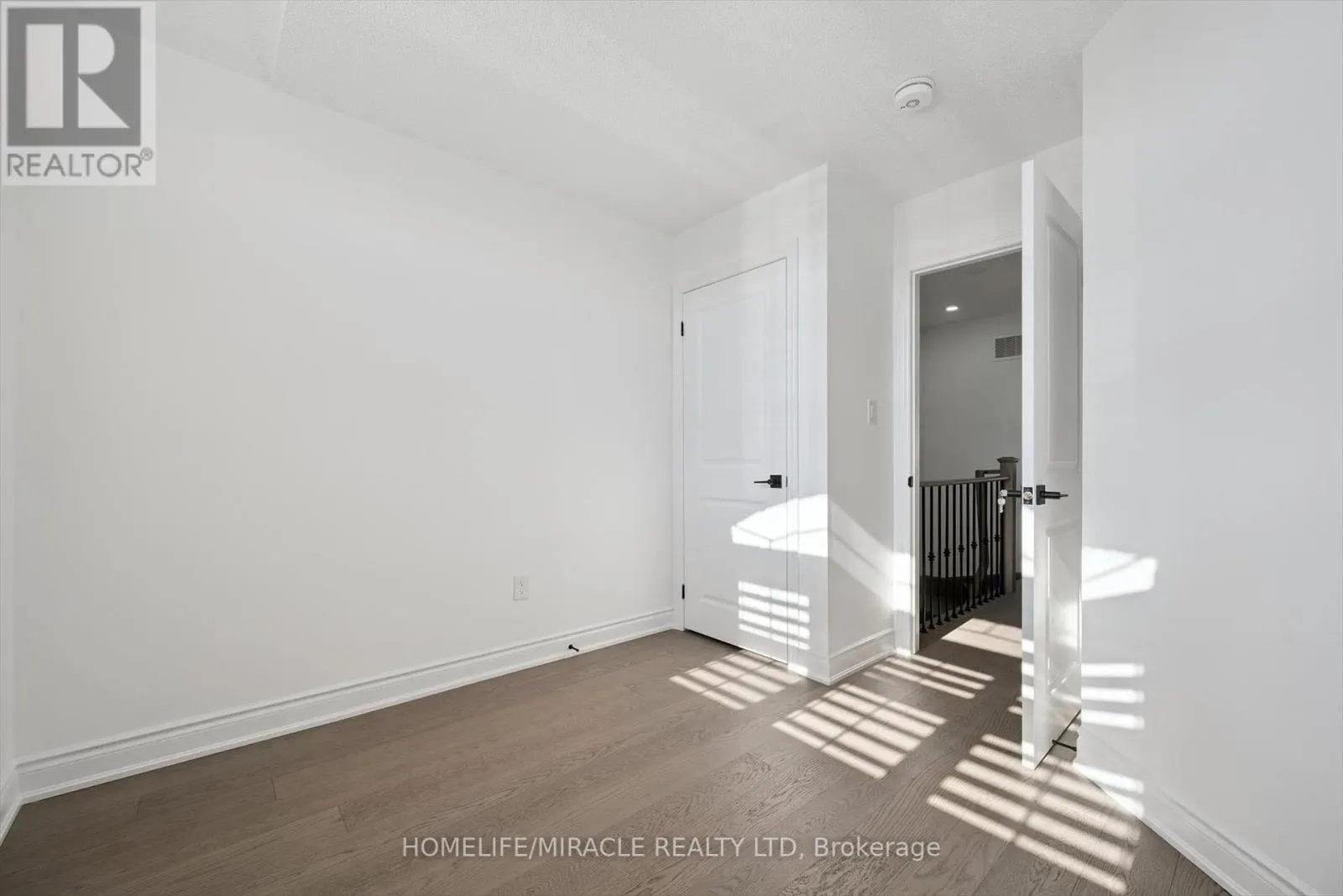 7562 BLACK WALNUT TRAIL