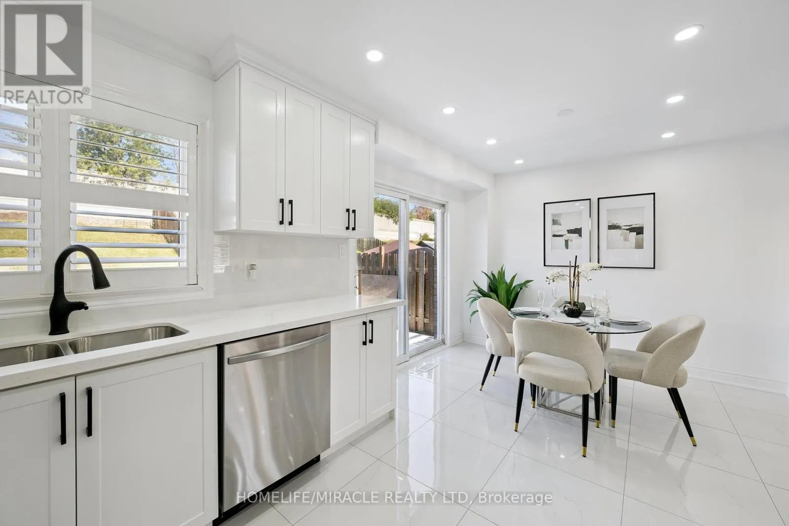 7562 BLACK WALNUT TRAIL