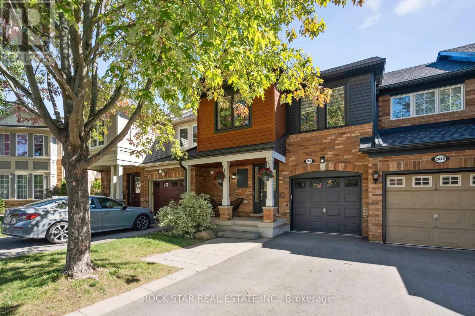 2438 BAINTREE CRESCENT