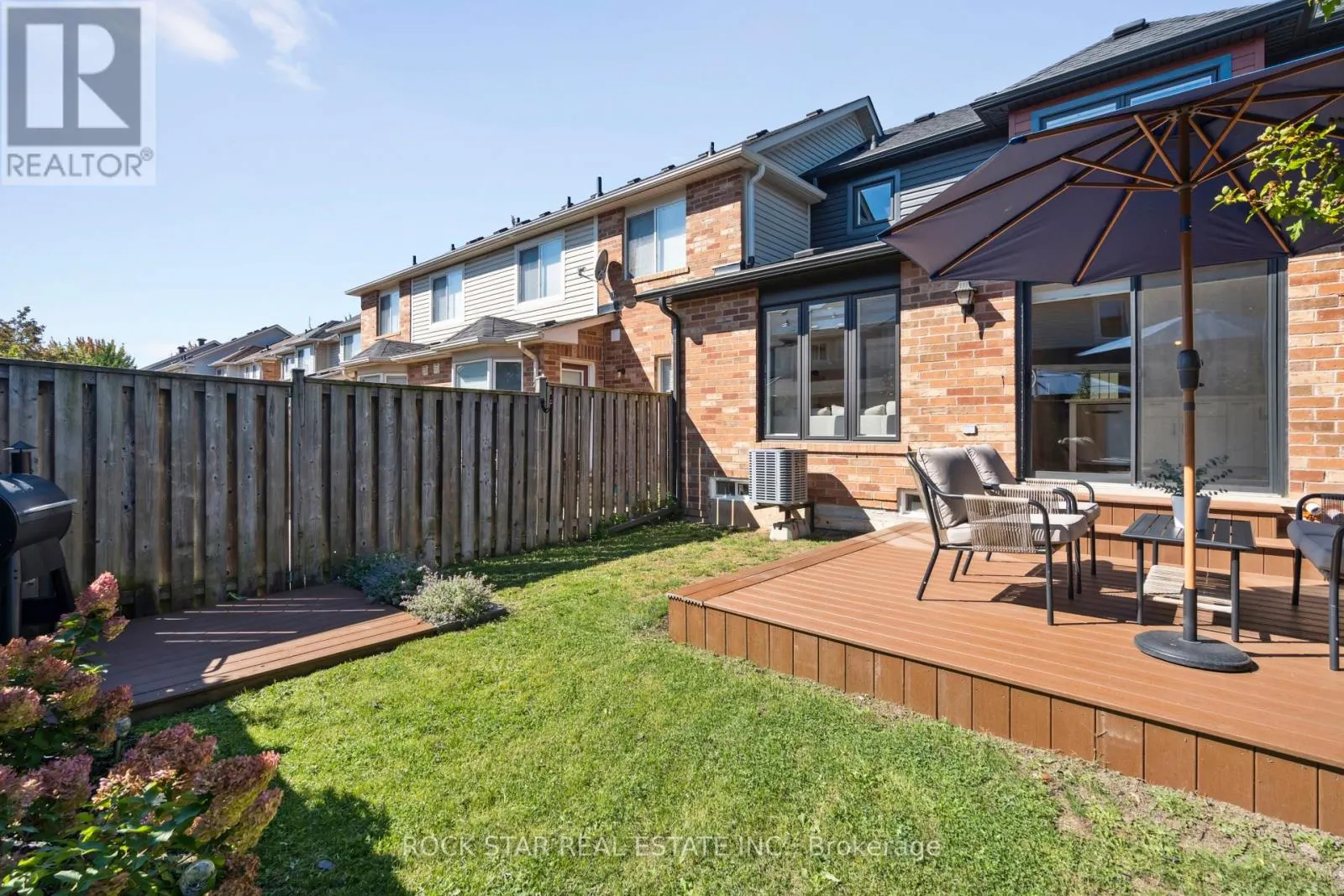 2438 BAINTREE CRESCENT