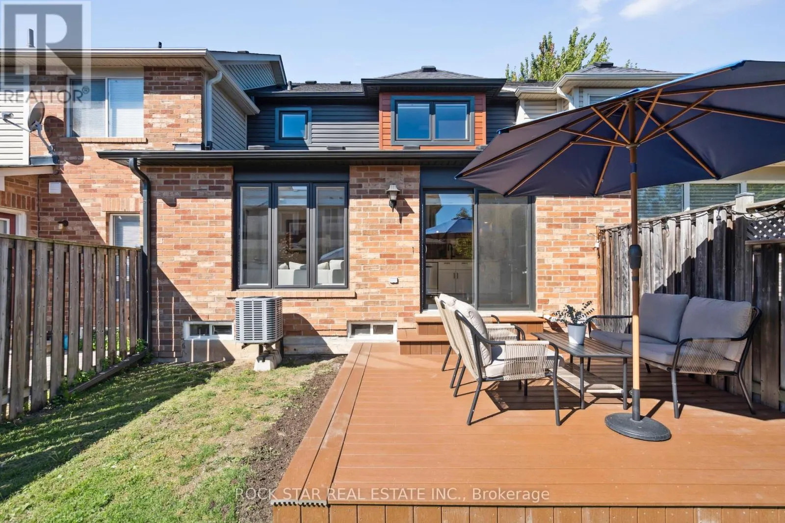 2438 BAINTREE CRESCENT