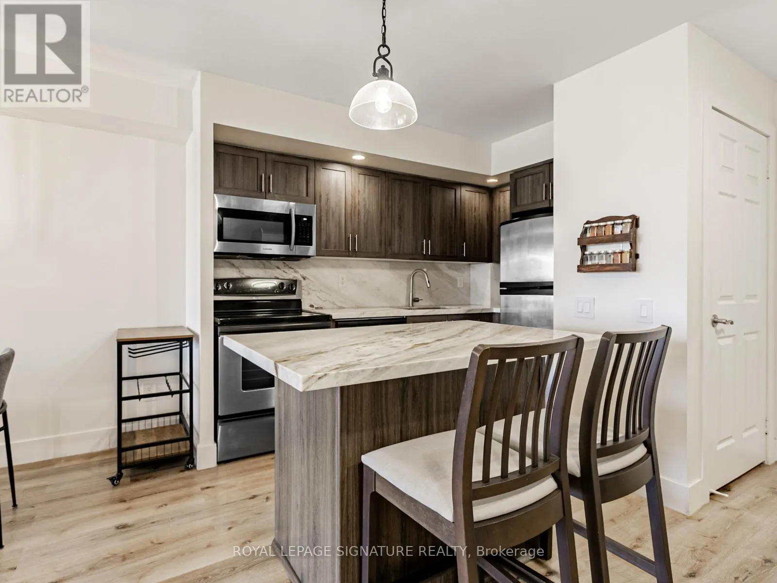 507 - 5229 DUNDAS STREET