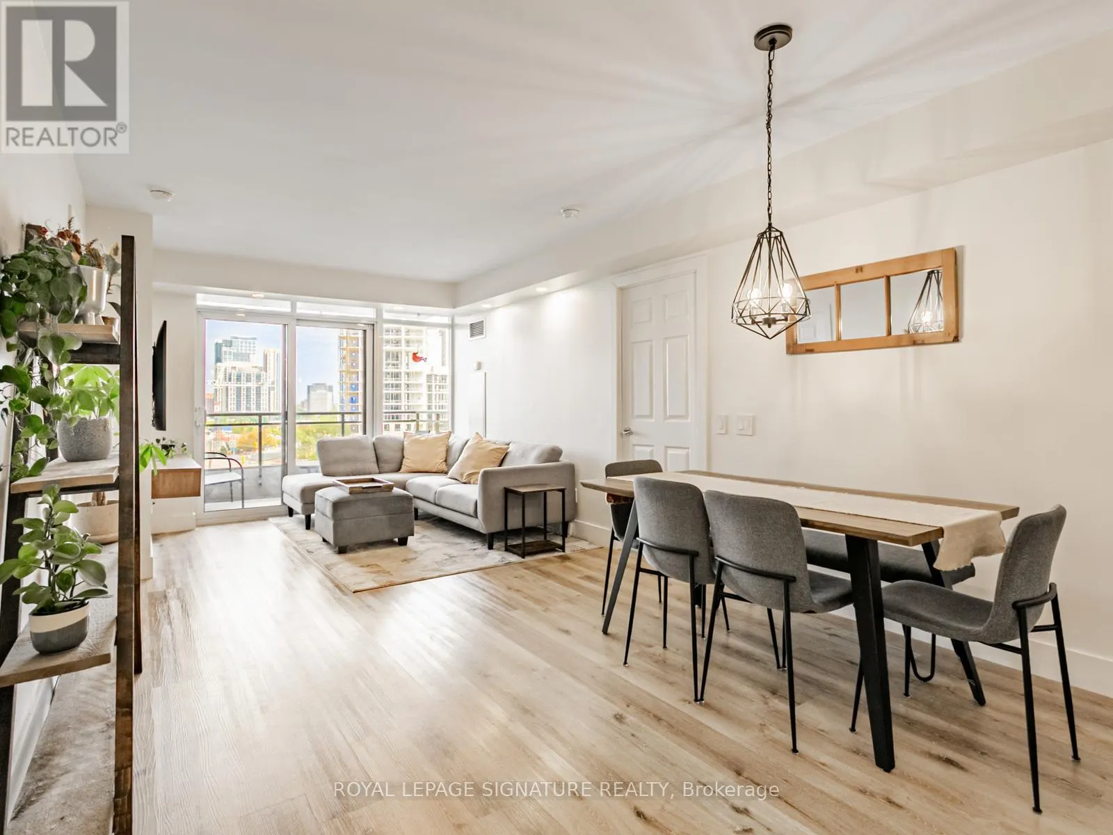 507 - 5229 DUNDAS STREET