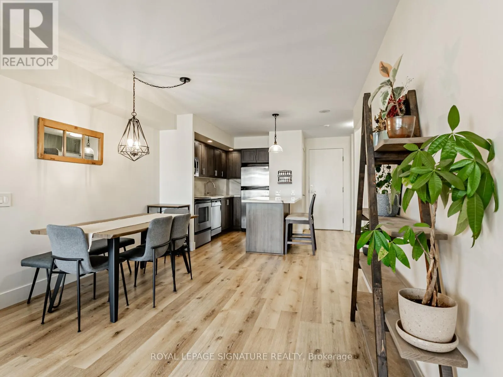 507 - 5229 DUNDAS STREET