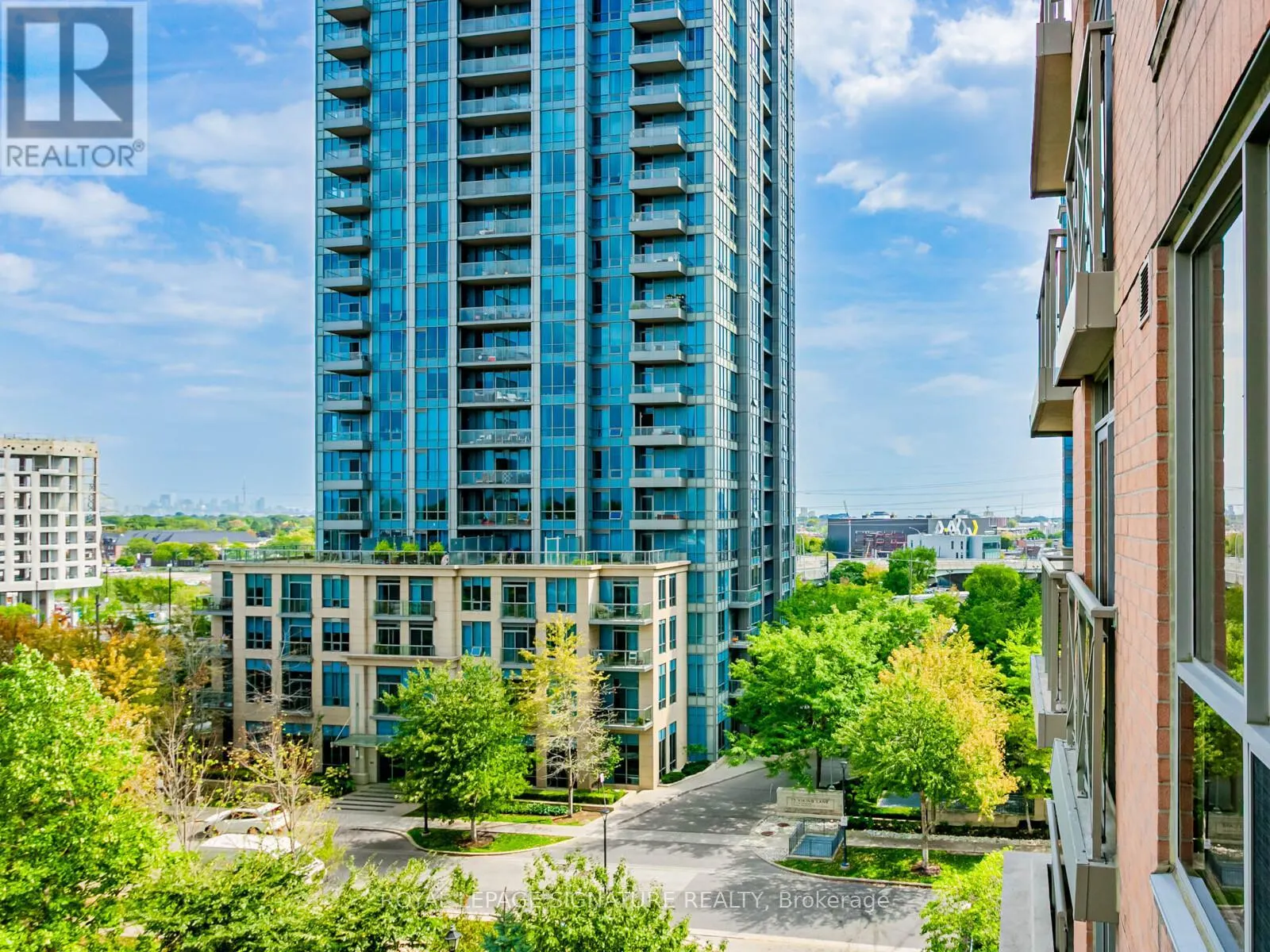 507 - 5229 DUNDAS STREET