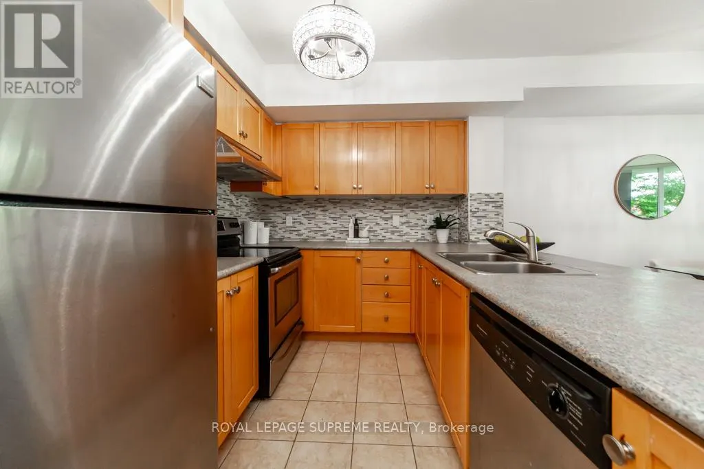 202 - 1600 KEELE STREET