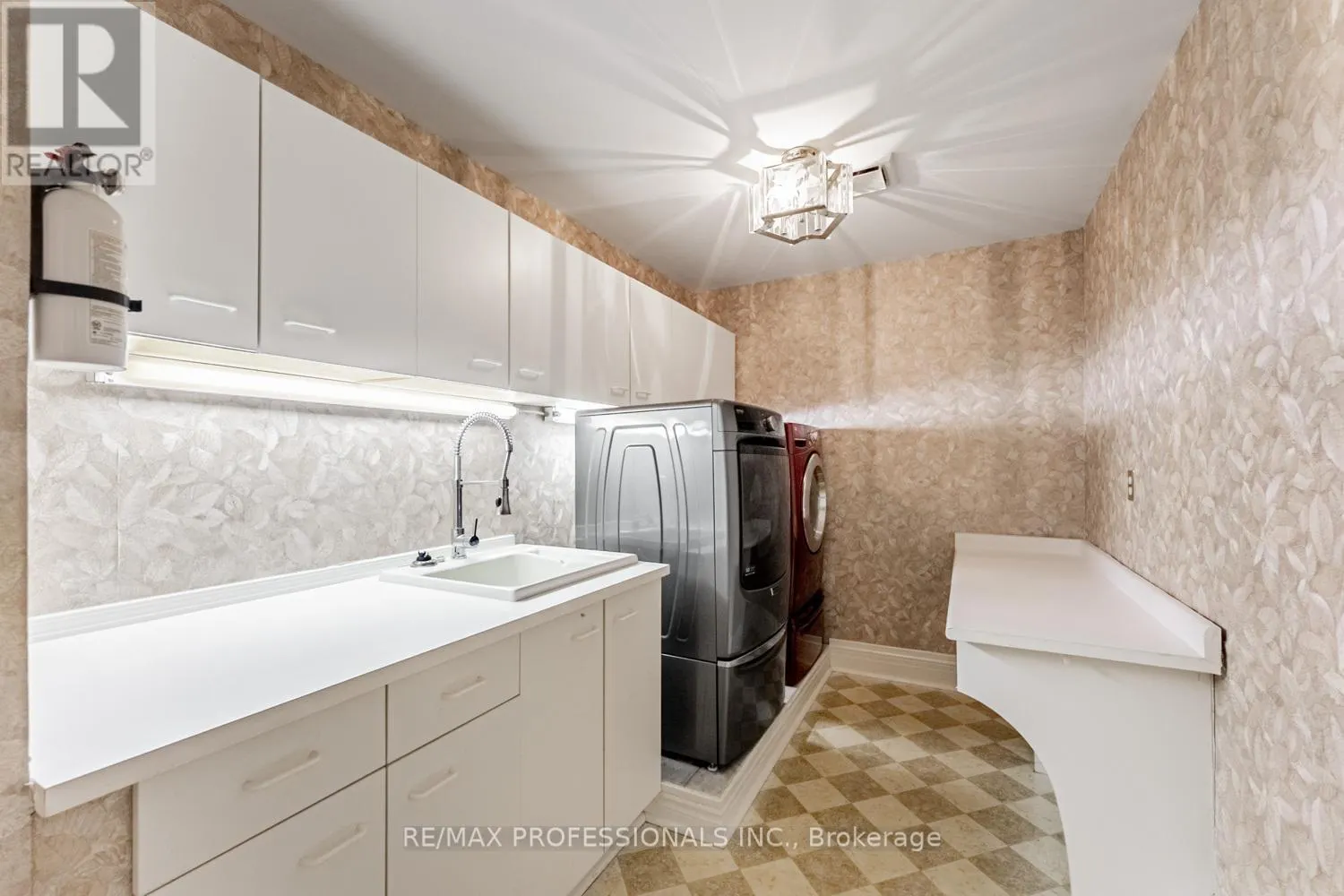 2239 ROSEGATE DRIVE
