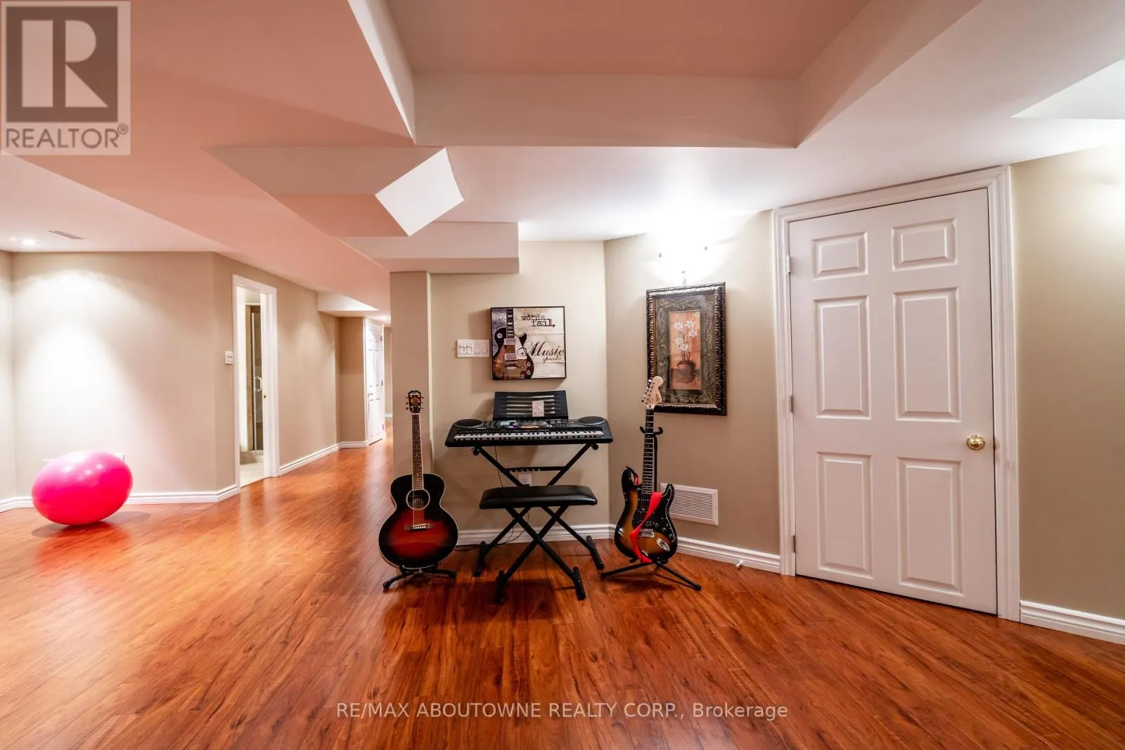 2270 GLADACRES LANE