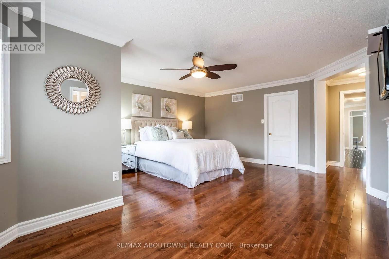 2270 GLADACRES LANE