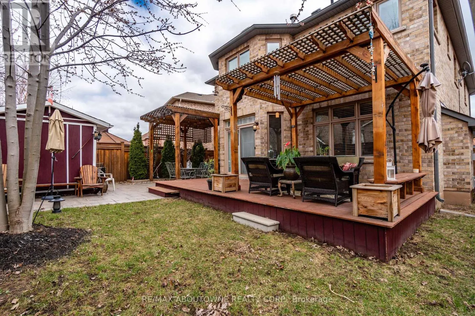 2270 GLADACRES LANE