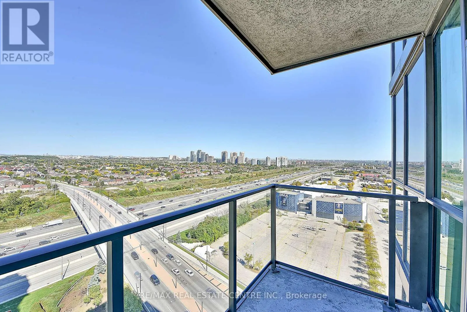 2116 - 339 RATHBURN ROAD W