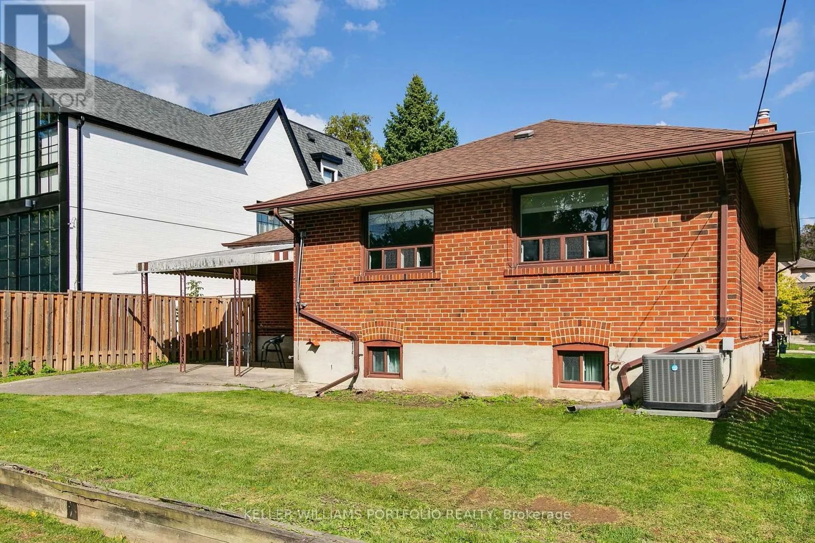 106 BOTFIELD AVENUE