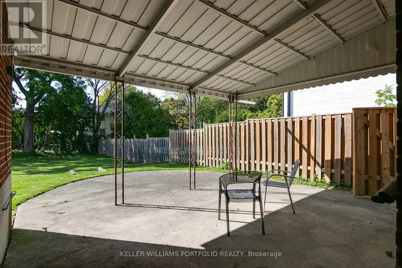106 BOTFIELD AVENUE