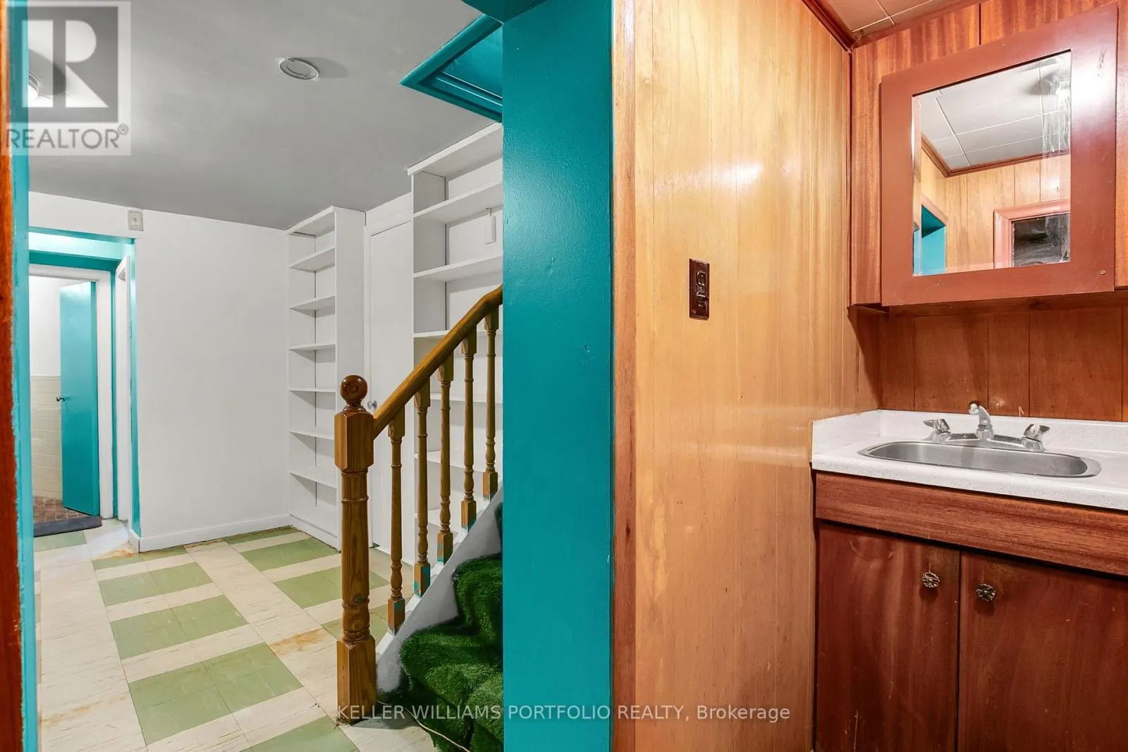 106 BOTFIELD AVENUE