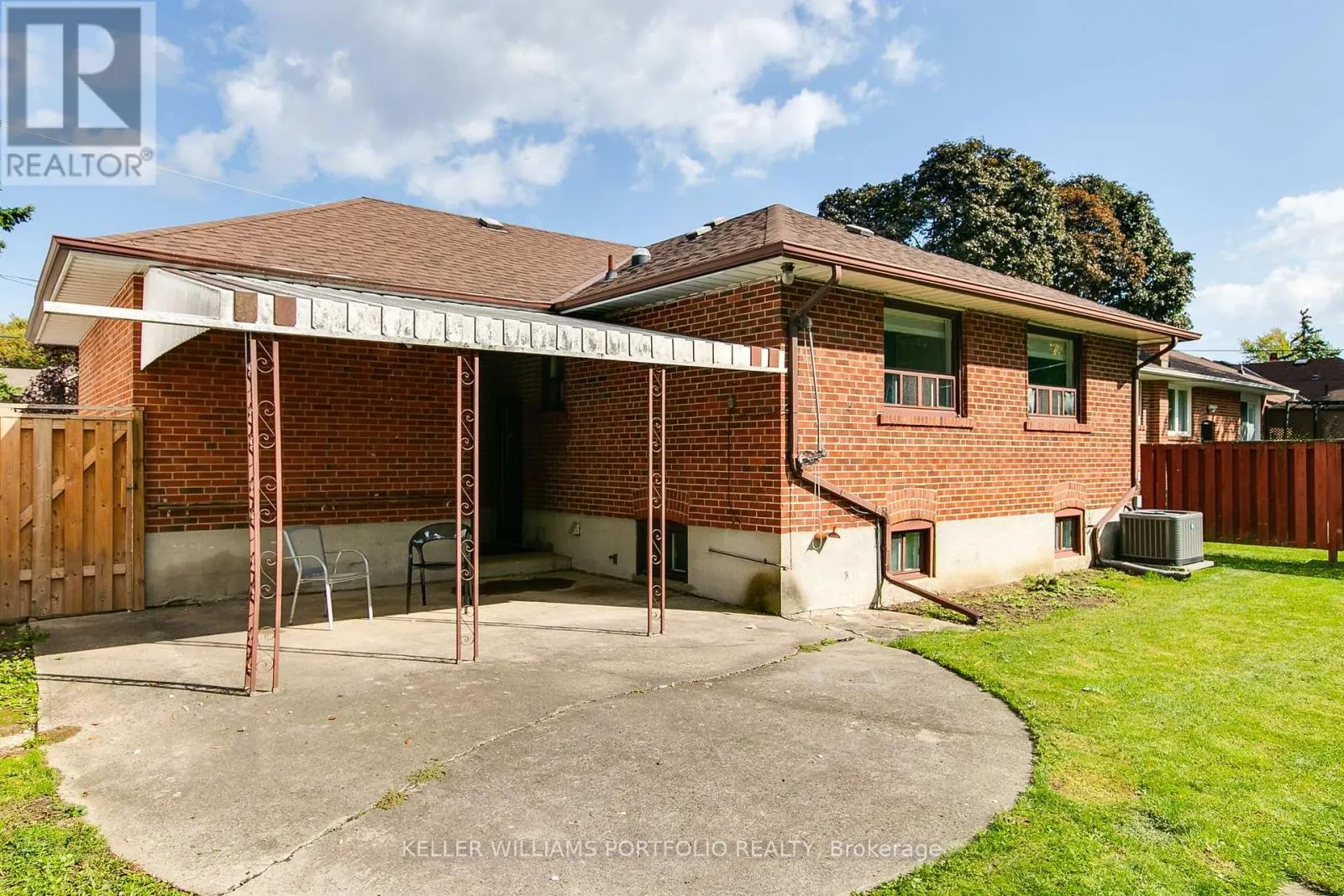 106 BOTFIELD AVENUE
