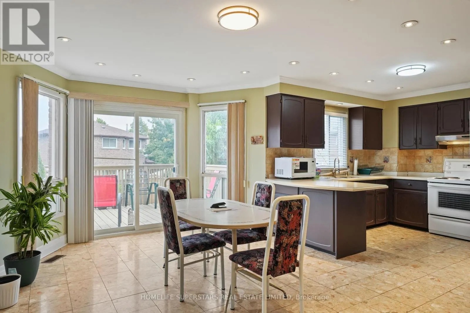 4551 GUILDWOOD (UPPER LEVEL) WAY