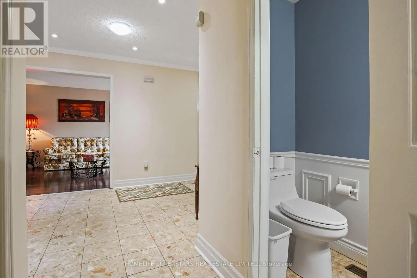4551 GUILDWOOD (UPPER LEVEL) WAY
