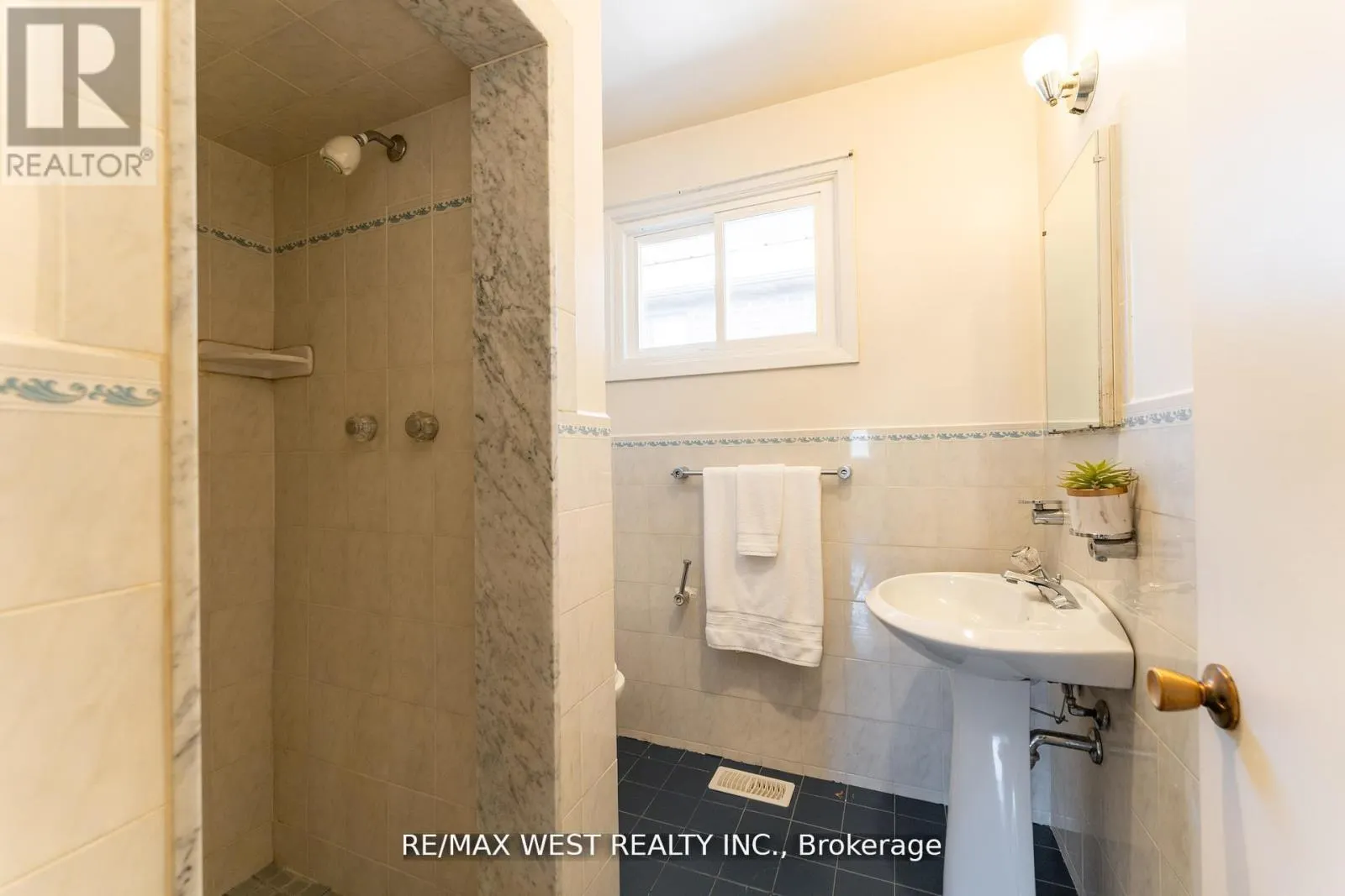 28 BRAYWIN DRIVE