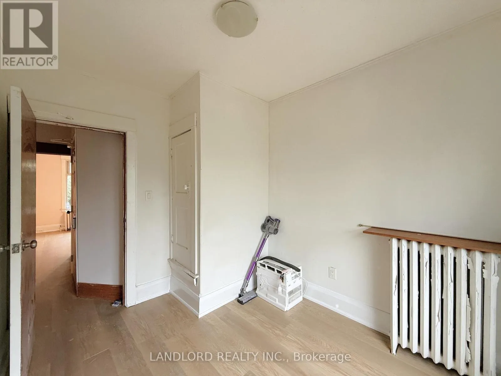 UPPER - 30 GLENDONWYNNE ROAD
