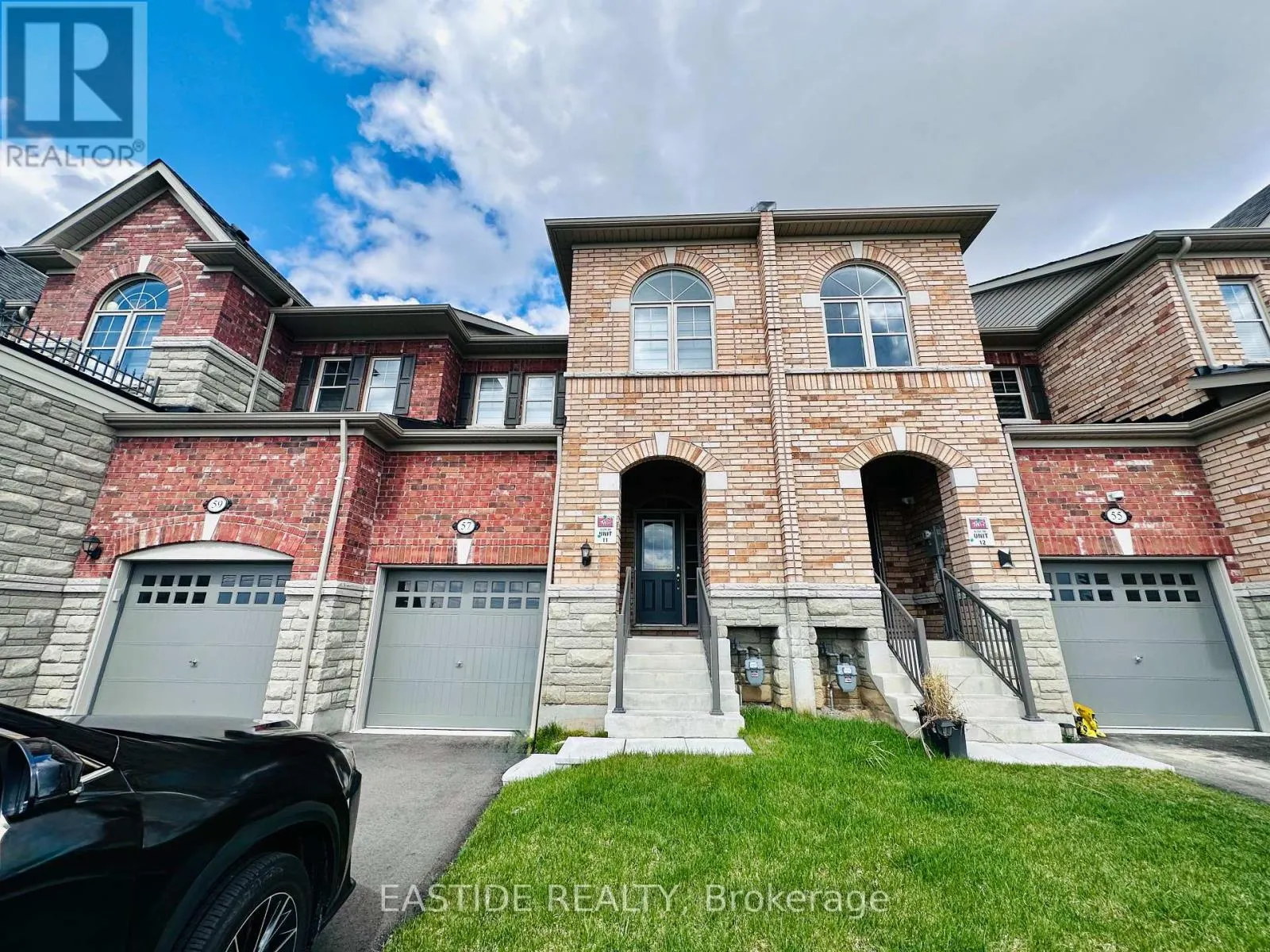 57 BENHURST CRESCENT