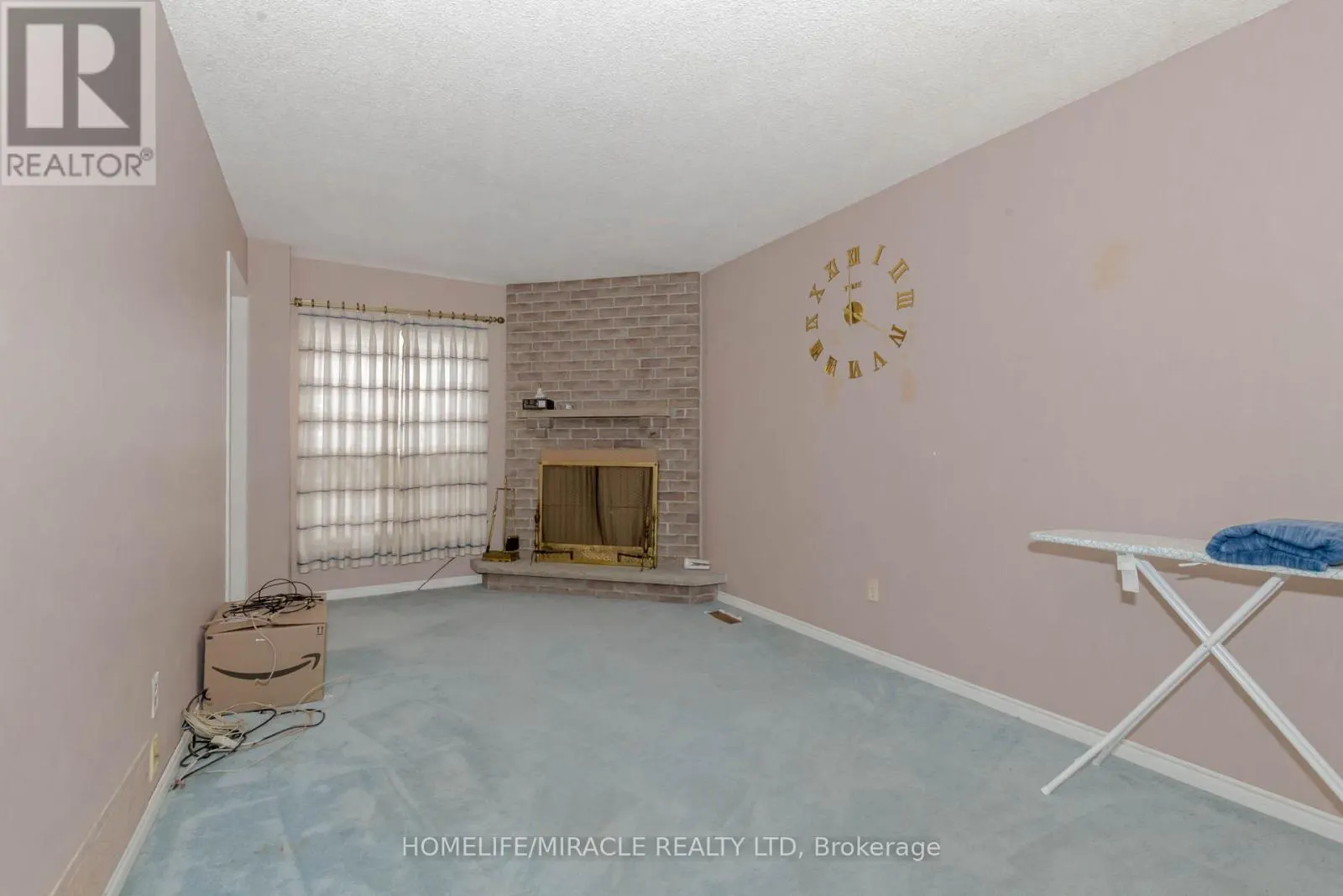 2999 VALCOURT CRESCENT