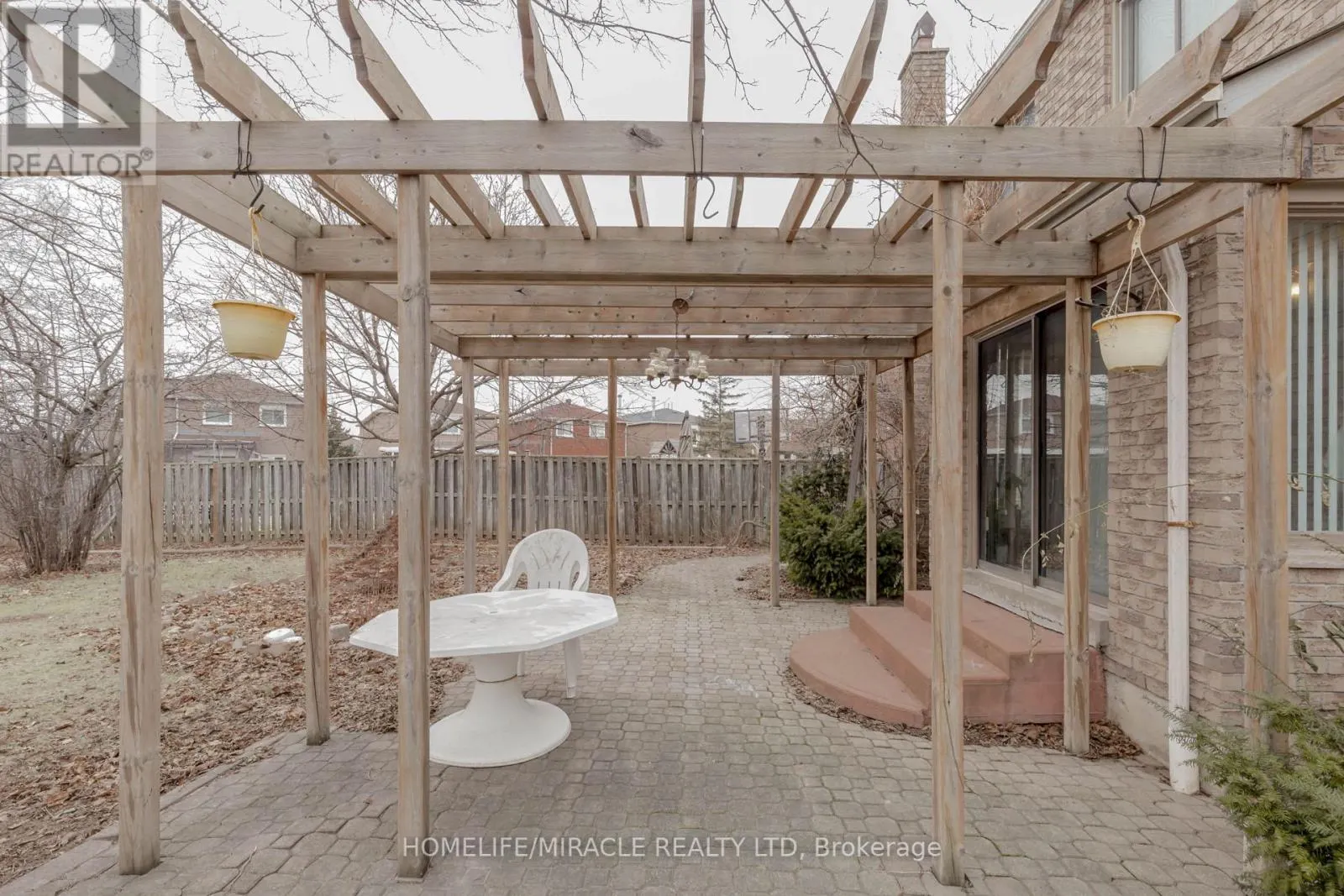 2999 VALCOURT CRESCENT